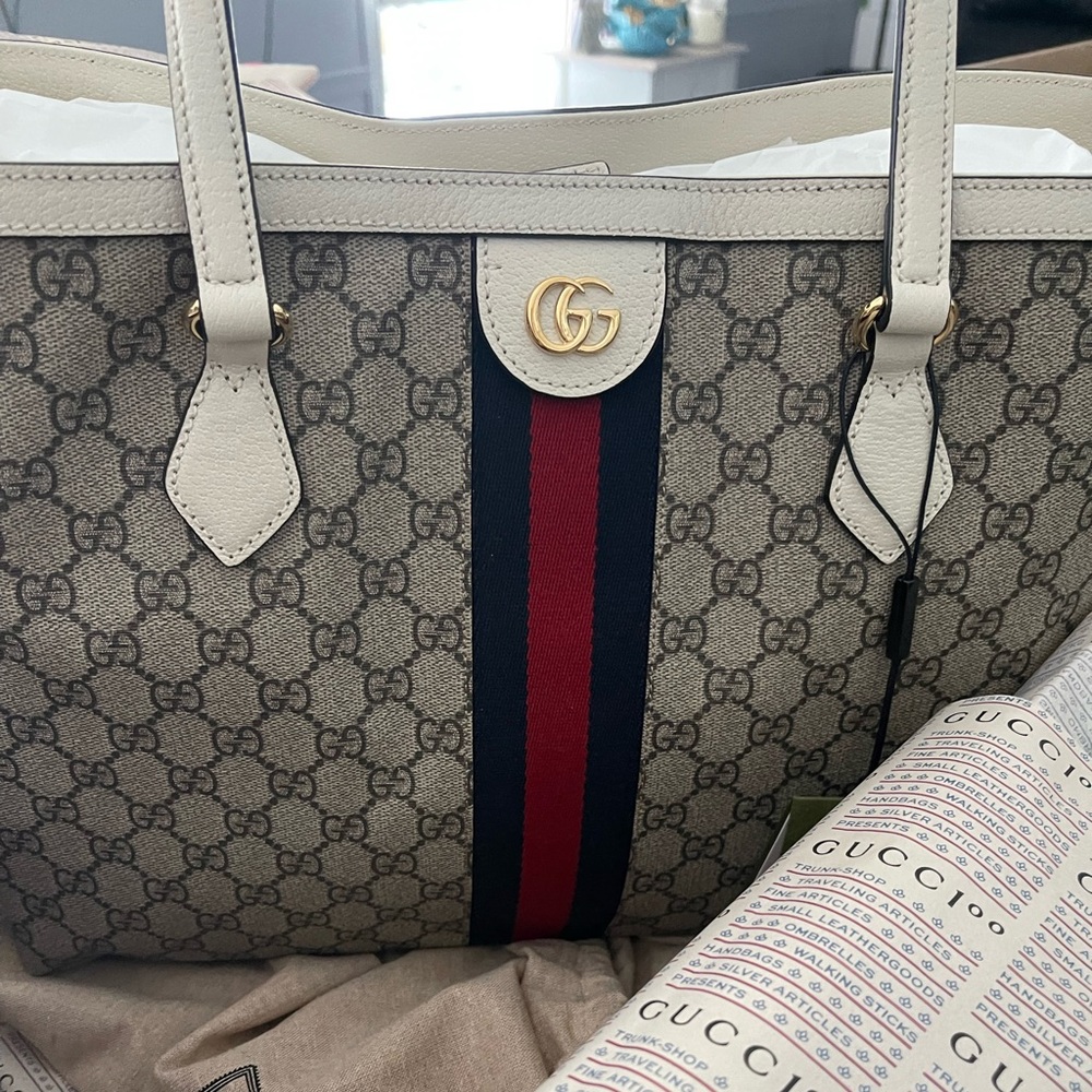 Gucci Ophidia Medium Tote 👜 🤍❤️💙